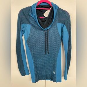 Under Armour Women's Blue running Sweater